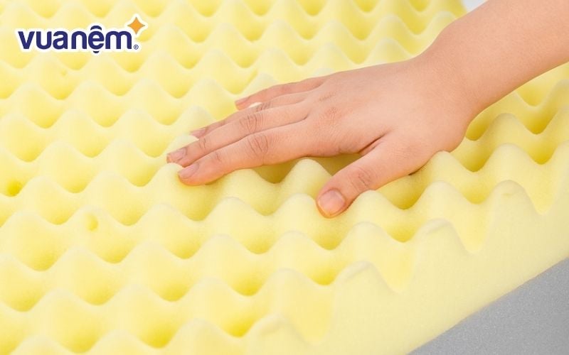 Nệm iComfy Coolax có thiết kế massage đa điểm, thư giãn như spa ngay tại nhà