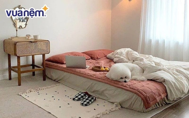 Sử dụng đệm trải trực tiếp trên sàn giúp tiết kiệm chi phí