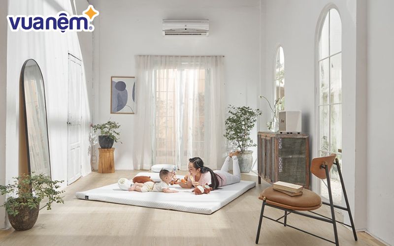 Loại nệm cho trẻ sơ sinh cần có độ dày vừa phải, thoáng khí và nâng đỡ tốt
