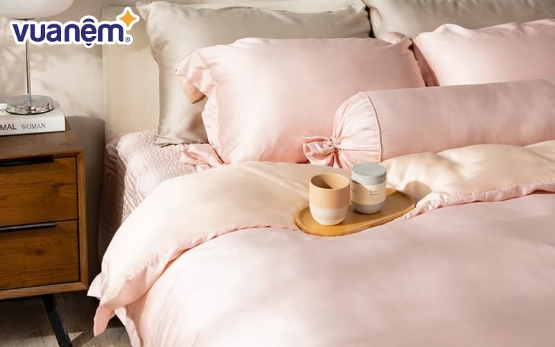 vua nem ho tro doi nem cu