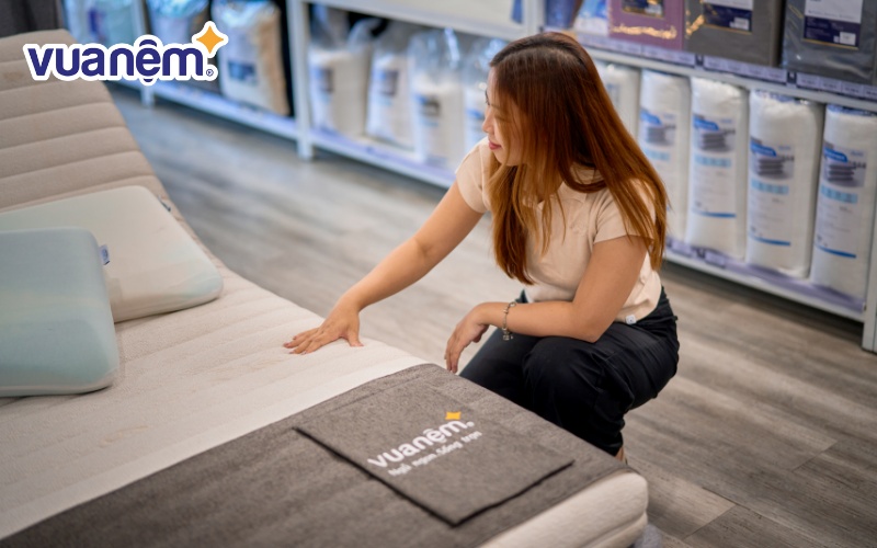 Người mua nệm cần tìm hiểu kỹ về từng loại chất liệu