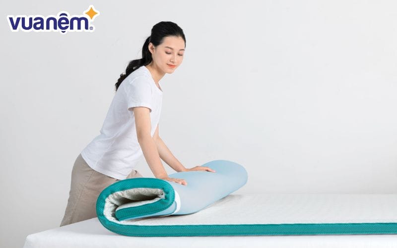 Ngoài nệm foam, Aeroflow còn cung cấp cả topper tiện dụng