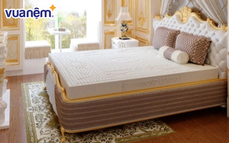 Diamond Luxury - Nệm cho người ngủ ngáy