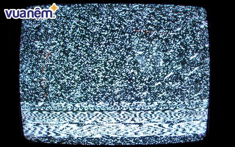 Âm thanh trắng tương tự như tiếng TV khi bị mất sóng