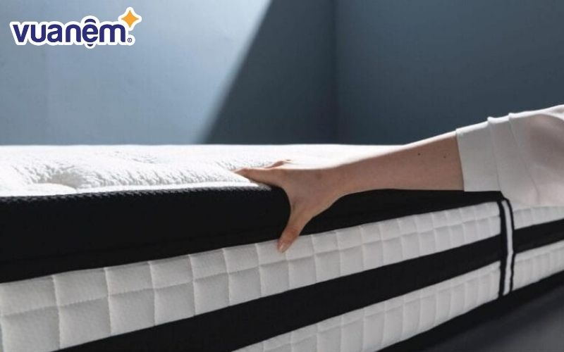 Mỗi chất liệu nệm khác nhau sẽ có cách vệ sinh khác nhau