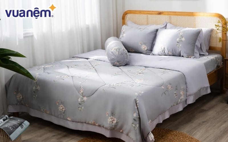 Chăn hè Amando Bliss được làm từ 100% Tencel cao cấp, mang đến cảm giác mát mẻ