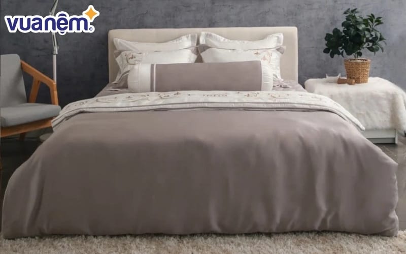 Edena cũng là một shop quen thuộc ở Bình Phước