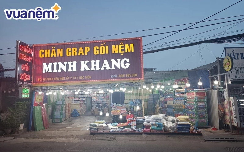 Cửa hàng Minh Khang bán rất nhiều mẫu đa dạng