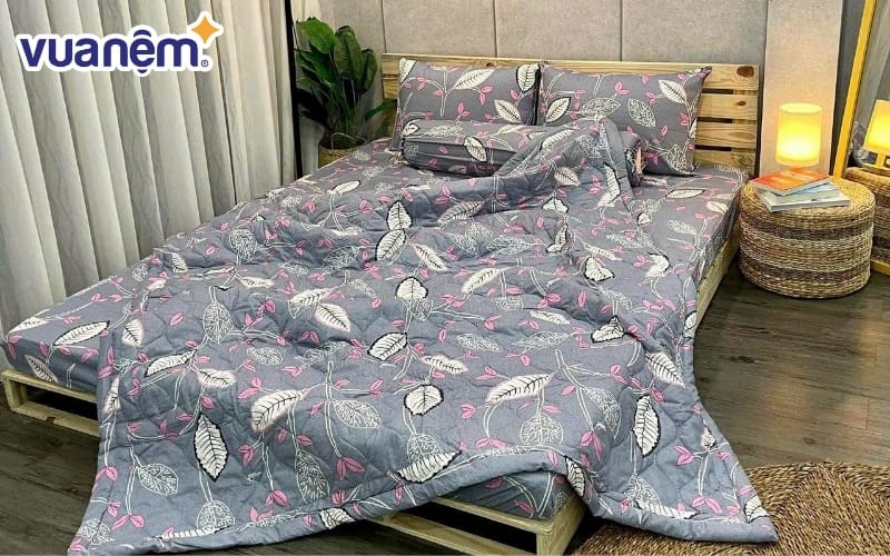 Cửa hàng Hồng Đào