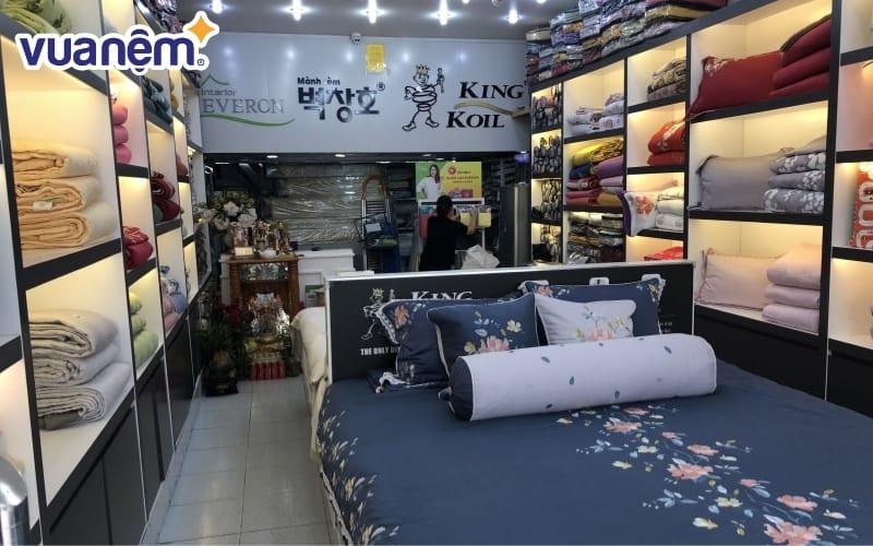 Cửa hàng Everon được trưng bày chỉn chu