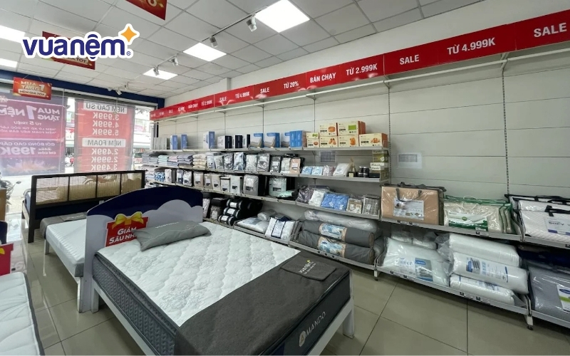 cua hang chan ga goi nem tai lam dong 2