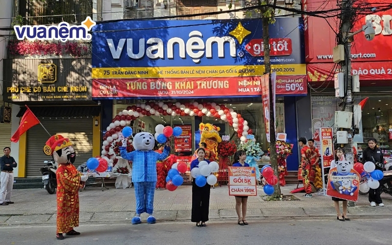 cua hang chan ga goi nem tai lang son 1