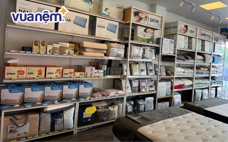 Không gian mua sắm tại cửa hàng Vua Nệm