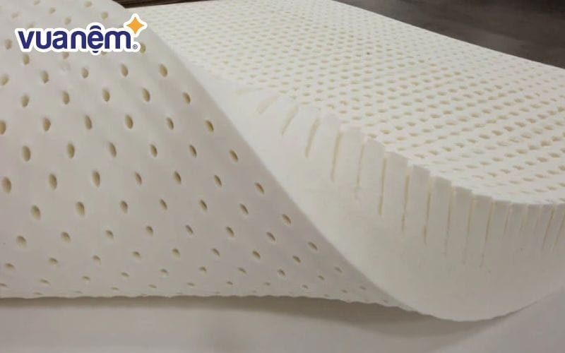 Cấu tạo của cao su nhân tạo tạo nên tính dẻo và đàn hồi