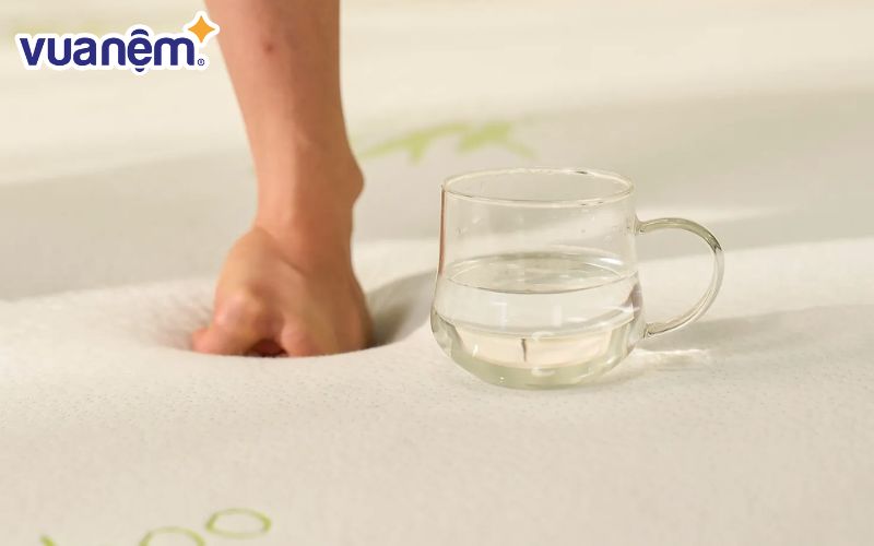 Kiểm tra độ đàn hồi khi lựa chọn nệm cao su