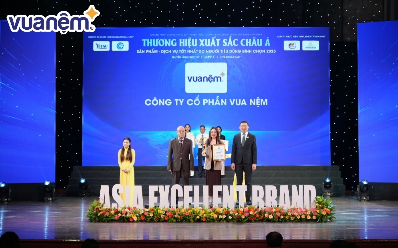 Vua Nệm vinh dự nhận giải thưởng "Sản phẩm - Dịch vụ tốt nhất do người tiêu dùng bình chọn 2025"