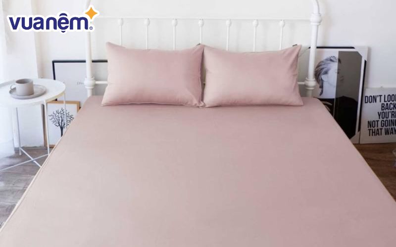 sử dụng ga trải giường Cách bảo quản nệm cao su đúng cách là sử dụng ga trải giường