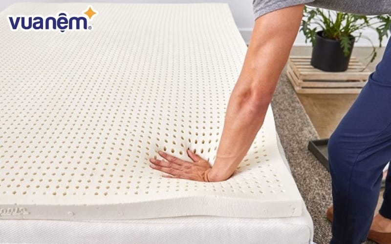 Nệm dày 5cm phù hợp với nhiều đối tượng khác nhau