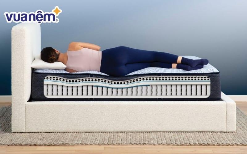 Dunlopillo phù hợp với những ai thích cảm giác nằm êm, nâng đỡ tốt