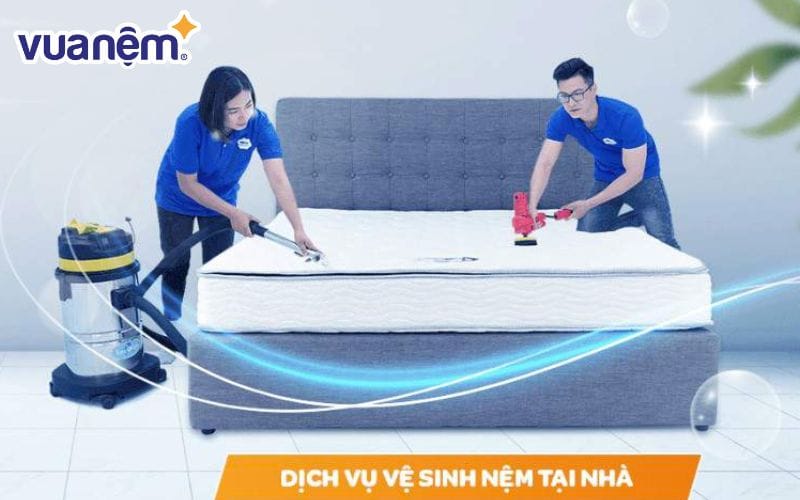 Dịch vụ vệ sinh nệm tại nhà của Vua Nệm sử dụng dung dịch sinh học an toàn, giúp làm sạch sâu mà vẫn giữ nệm bền đẹp như mới