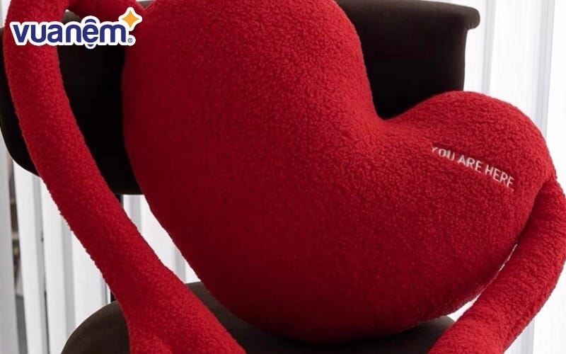 Gối tình yêu trang trí Love Pillow