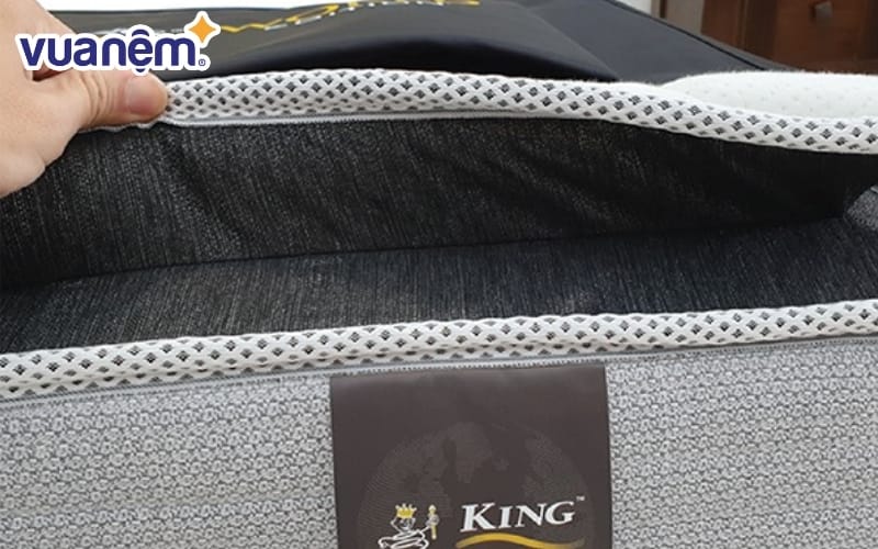 Công nghệ sản xuất nệm lò xo King Koil - Nệm bao gồm nhiều lớp tiện ích
