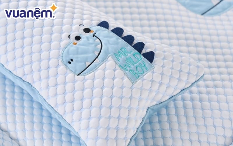 ten be trai sinh nam 2025 1