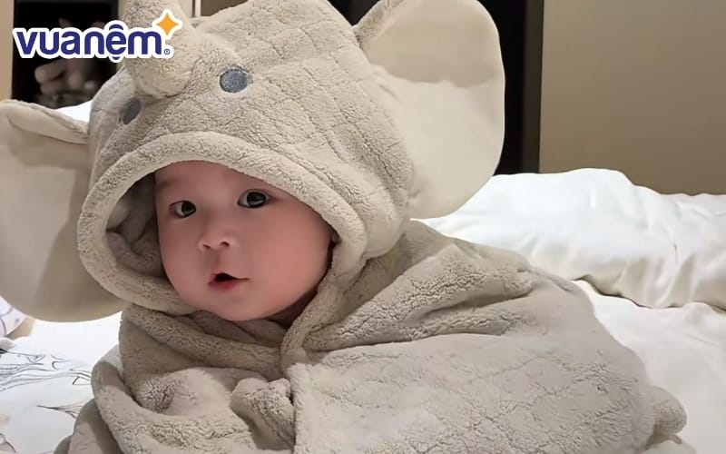 Một cái tên hay là tên mà khi đọc lên nghe tự nhiên, nhịp nhàng