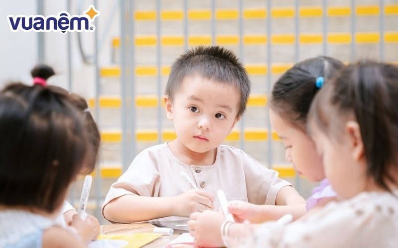 Tên con trai có tên đệm vần A