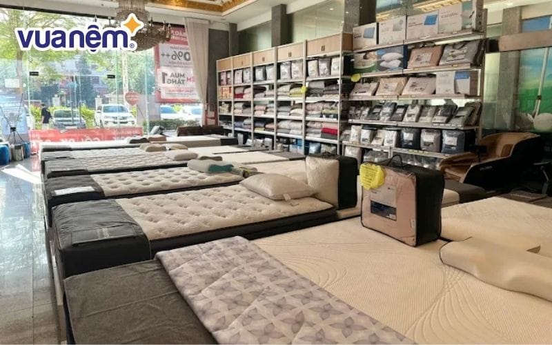 Trải nghiệm nệm lò xo chính hãng tại Vua Nệm