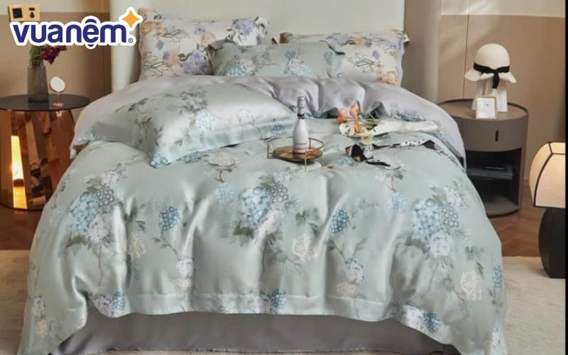 chan ga cuoi hoa tiet hoa