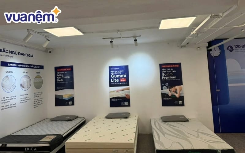 Không gian mua sắm tại cửa hàng Vua Nệm