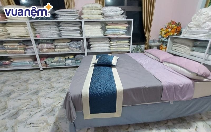 Cửa hàng Vân Anh chuyên cung cấp chăn ga gối nệm