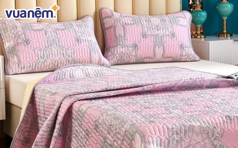 Ưu tiên chất liệu thoáng khí, dễ hút ẩm