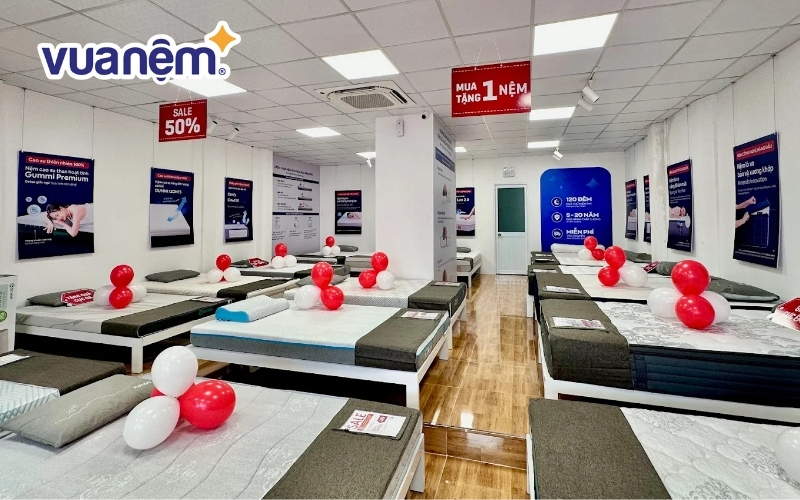 Không gian cửa hàng Vua Nệm