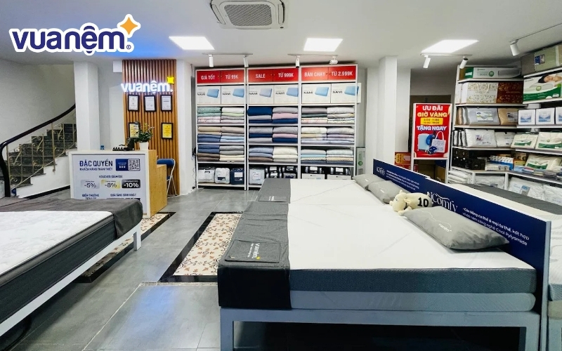 Không gian mua sắm tại cửa hàng Vua Nệm quận Phú Nhuận