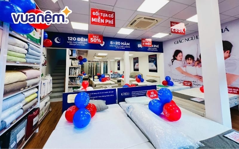 Không gian trưng bày tại Vua Nệm Quận 11