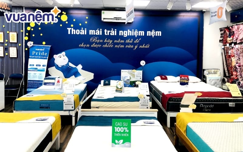 Không gian cửa hàng Vua Nệm