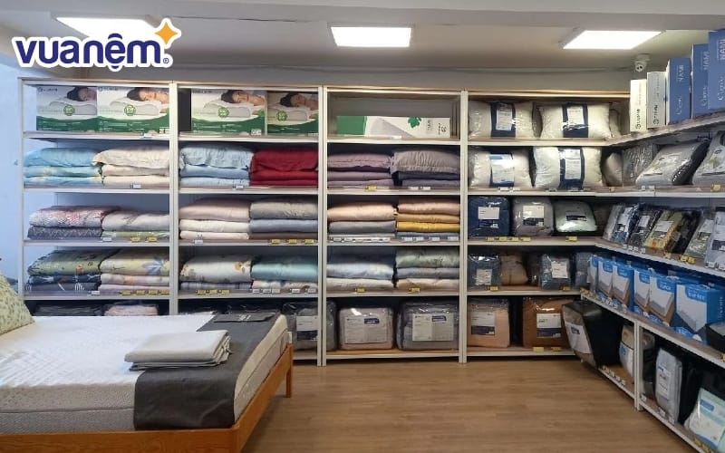 Không gian cửa hàng Vua Nệm quận Đống Đa