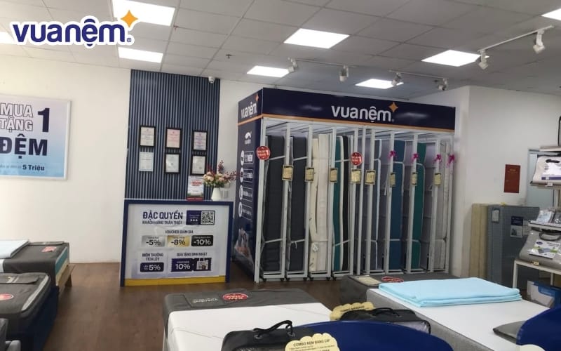 Mua tại cửa hàng uy tín