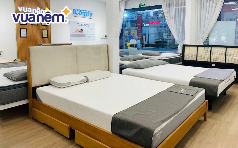 Không gian mua sắm