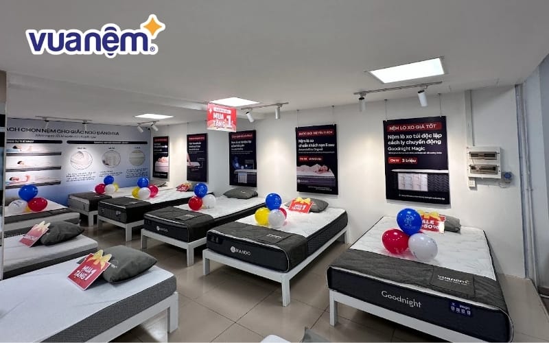 Không gian mua sắm tại cửa hàng Vua Nệm