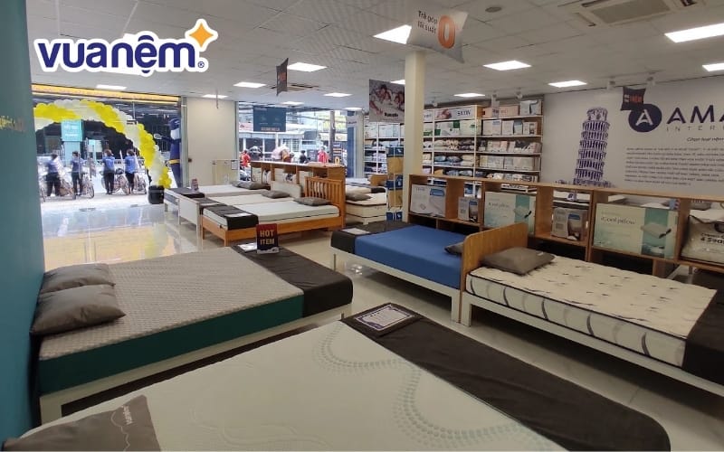 Không gian cửa hàng Vua Nệm tại TP.HCM