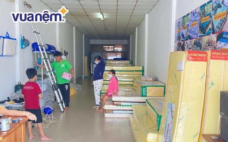 Đại lý Rạng Đông