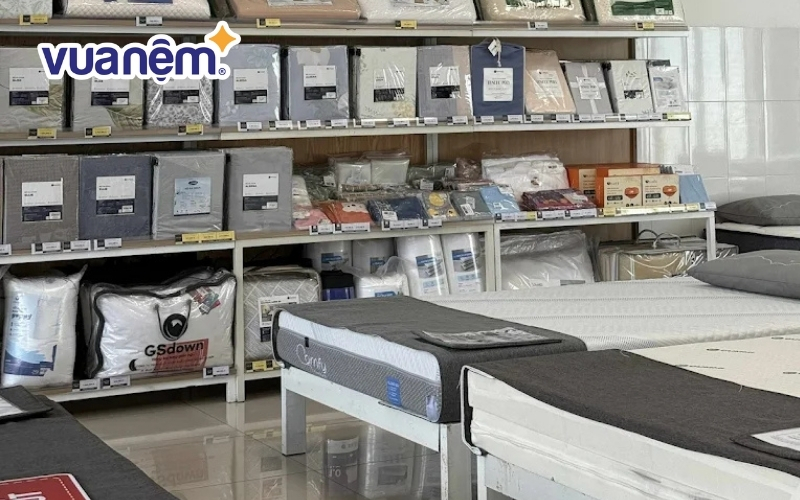 Không gian mua sắm