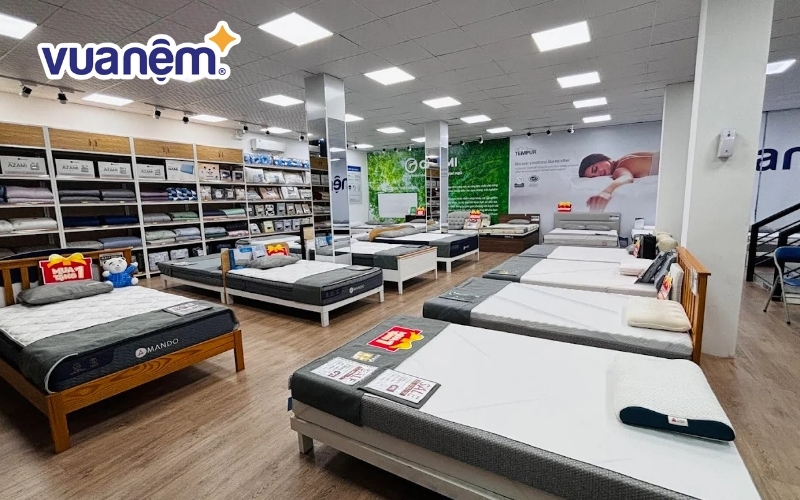 Trải nghiệm nệm Kim Cương chính hãng tại cửa hàng Vua Nệm