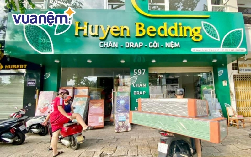Huyen Bedding