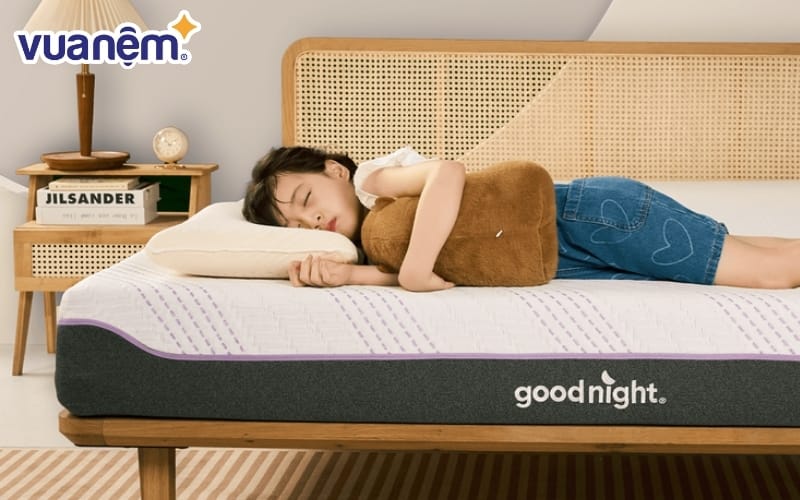 Khi chọn nệm, nên ưu tiên những sản phẩm có lõi được bổ sung các chất hỗ trợ kháng khuẩn, khử mùi