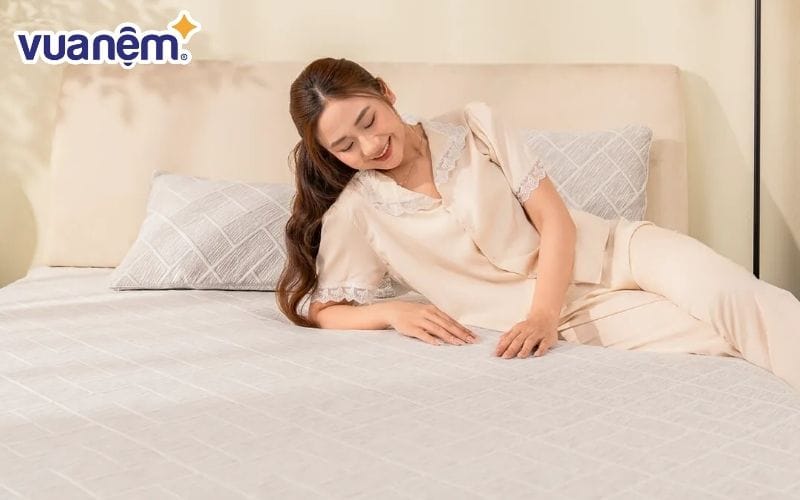 Khi mua hàng, câu hỏi chiếu điều hòa có mát không luôn được nhiều khách hàng quan tâm