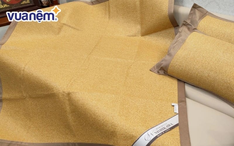 Viền thêu vải bố sang trọng, tăng tính thẩm mỹ